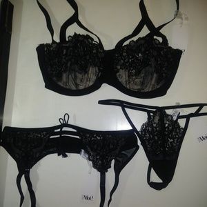 3-piece black lace lingerie set NWT